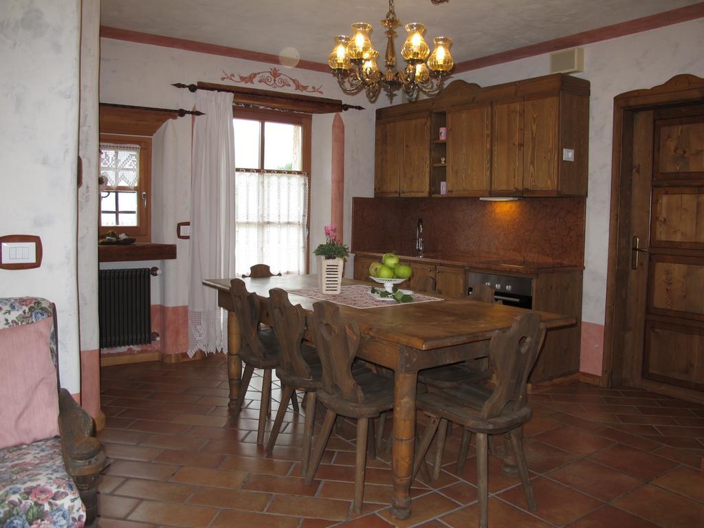 Agriturismo Alpenvidehof Villa Coredo Værelse billede